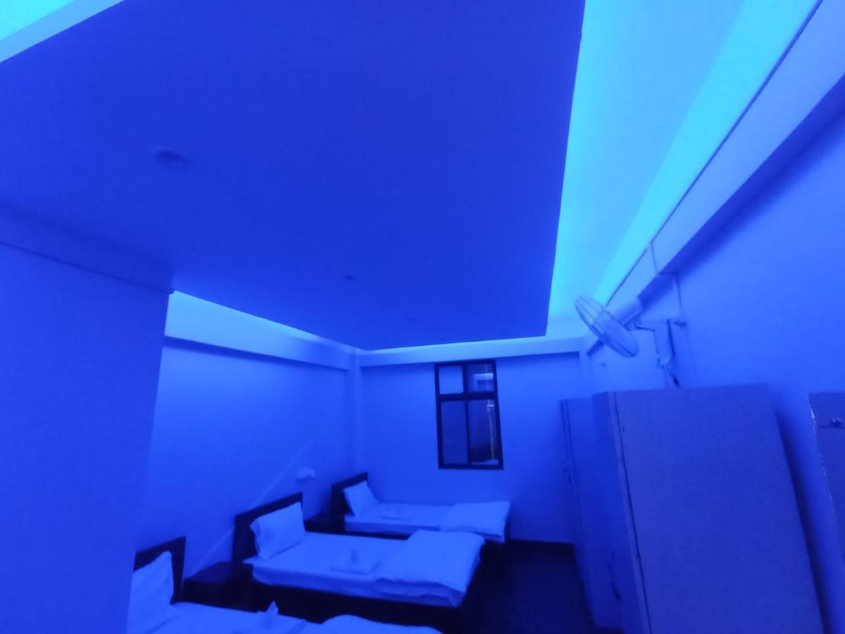Oyo Thangal Hotel Imphal Exterior photo